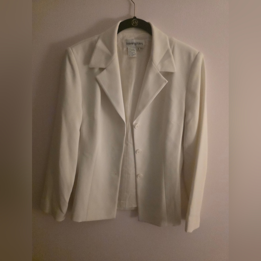 Bloomingdale's White Suit Jacket Size 4